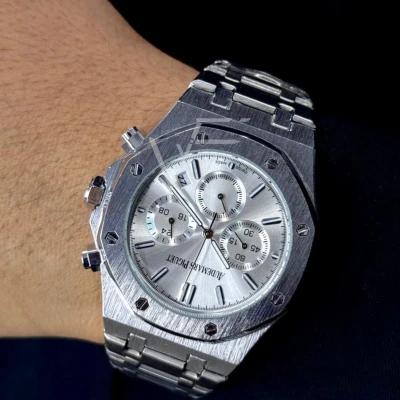 Classic Chronograph secondary